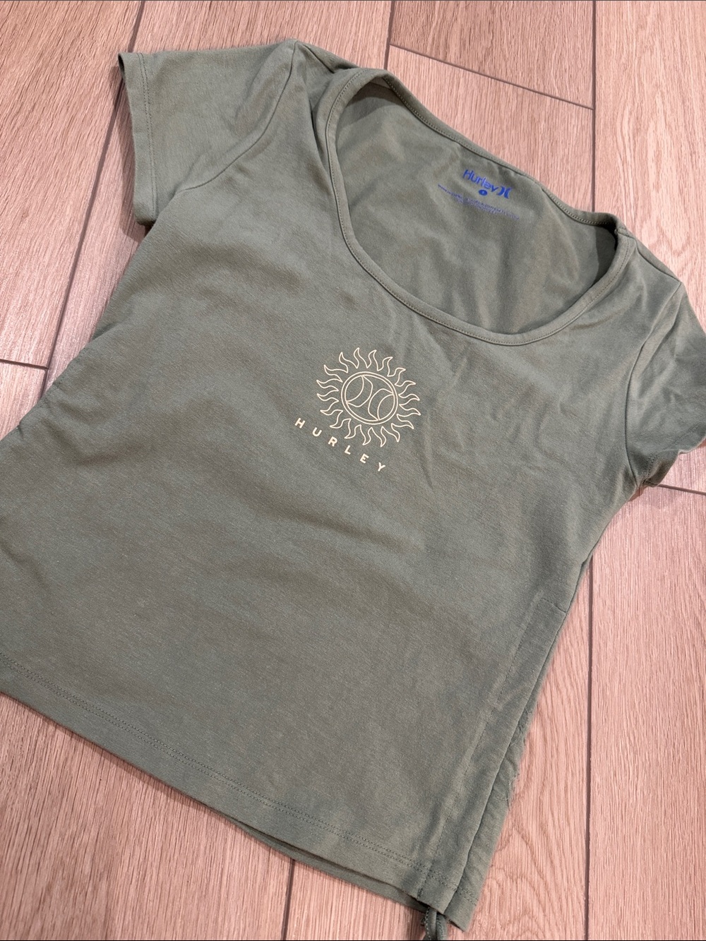 Hurley Sun Logo Spellout Scrunch Side Baby Shirt Sz S Summer Beachy Grunge